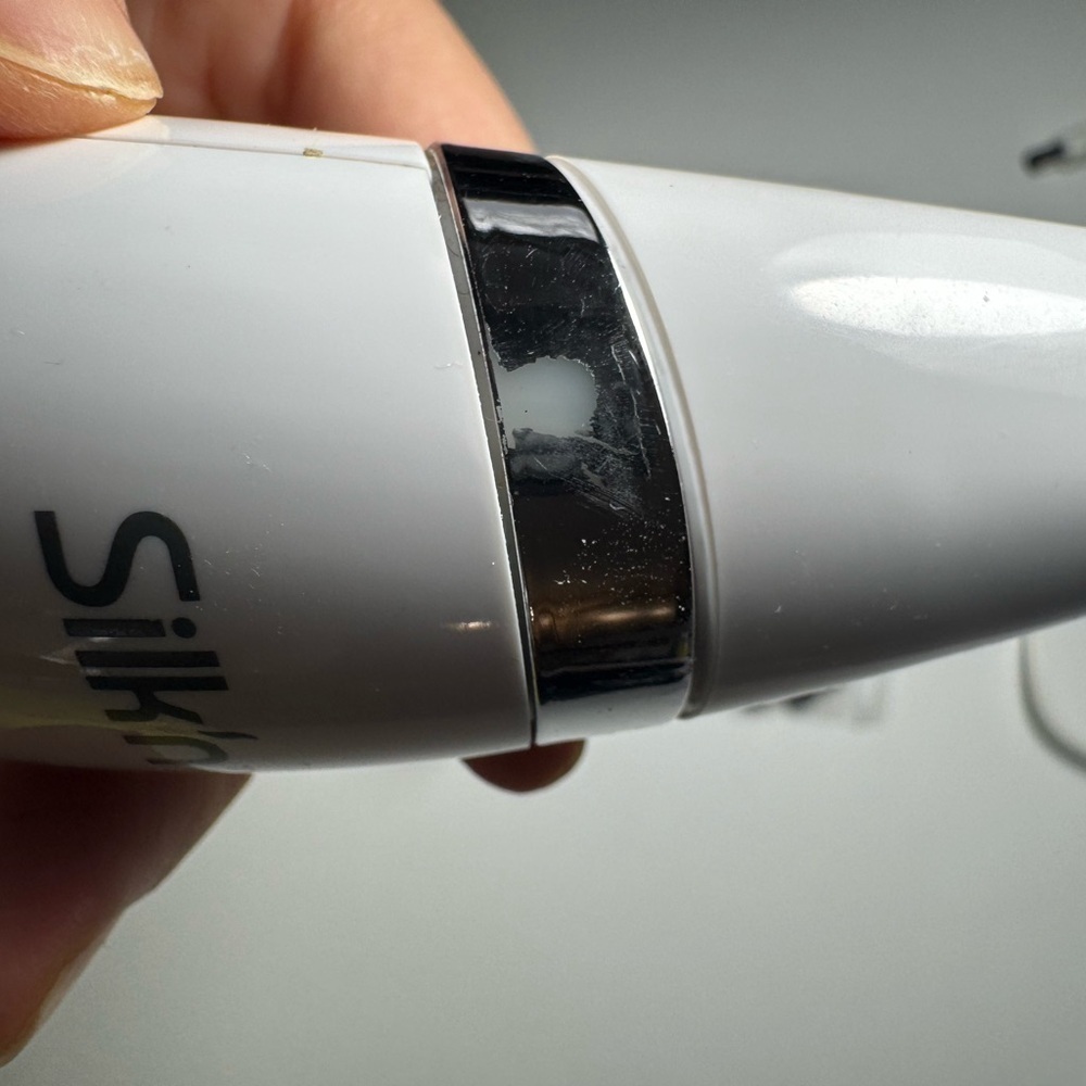 Silk’n Reveal Essential Diamond peeling microdermabrasion - Picture 12 of 13